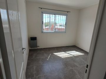 PH en venta de 5 dormitorios c/ cochera en Florencio Varela