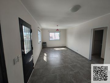 PH en venta de 5 dormitorios c/ cochera en Florencio Varela