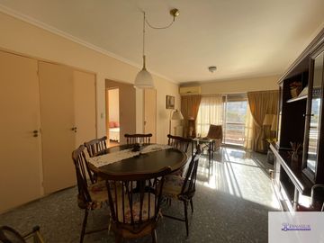 Departamento en venta de 2 dormitorios c/ cochera en 9 de Julio