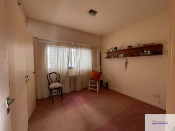 Departamento en venta de 2 dormitorios c/ cochera en 9 de Julio