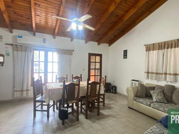 Casa en venta de 3 dormitorios en Luján