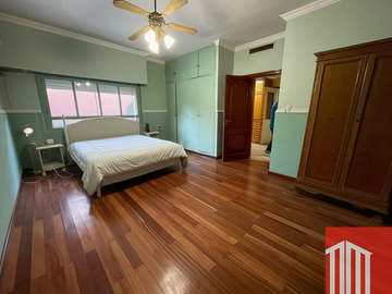 Casa en venta de 3 dormitorios c/ cochera en Centro