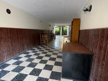 Casa en venta de 3 dormitorios c/ cochera en Centro