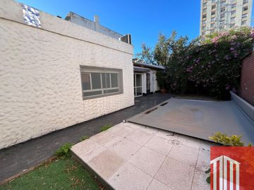 Casa en venta de 3 dormitorios c/ cochera en Centro