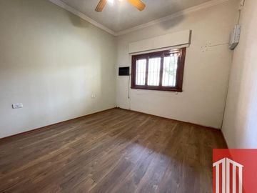 Casa en venta de 3 dormitorios c/ cochera en Centro