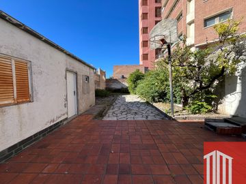 Casa en venta de 4 dormitorios c/ cochera en Centro