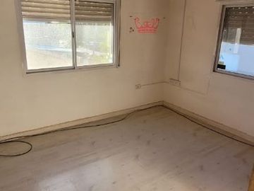 Casa en venta tres dormitorios con cochera. Espeche 150