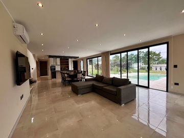 Casa en venta de 3 dormitorios c/ cochera en San Antonio de Arredondo