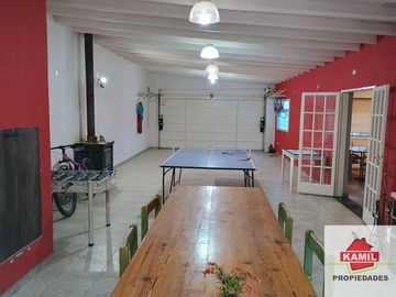 Casa en venta de 4 dormitorios c/ cochera en Patagonia Norte