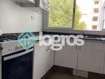 Departamento en venta Macrocentro Salta, 2 dormitorios, con cochera