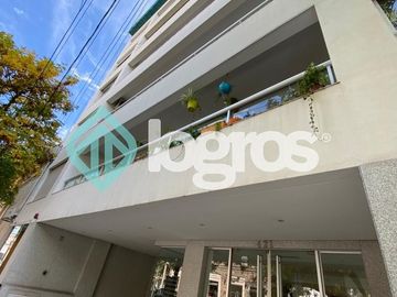 Departamento en venta Macrocentro Salta, 2 dormitorios, con cochera