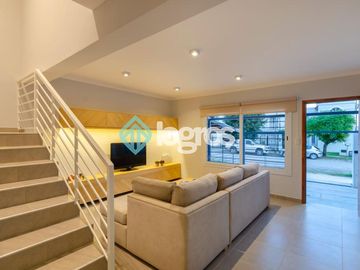 Dúplex en venta  en Grand Bourg Salta, 2 dormitorios