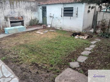 Casa en venta de 2 dormitorios c/ cochera en 9 de Julio