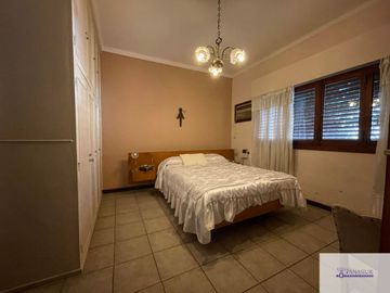 Casa en venta de 2 dormitorios c/ cochera en 9 de Julio