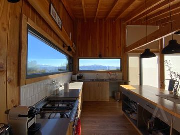 FINA PATAGONIA. Casa en venta de 2 dormitorios c/ cochera en San Martin de los Andes