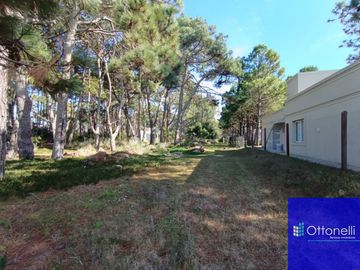 Terreno / Lote en venta de 3000m2 ubicado en La Lucila del Mar