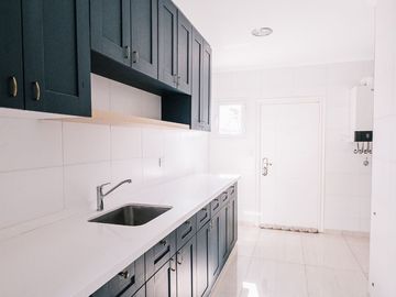 Casa en venta de 4 dormitorios c/ cochera en Los Mirasoles