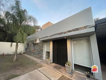 Talar de Mendiolaza Casa en venta de 3 dormitorios c/ cochera