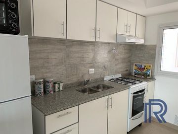 Departamento en venta de 2 dormitorios c/ cochera en Monte Hermoso