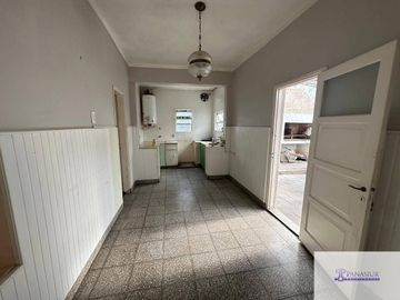 Casa en venta de 3 dormitorios c/ cochera en 9 de Julio