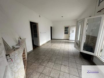 Casa en venta de 3 dormitorios c/ cochera en 9 de Julio
