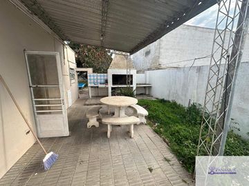 Casa en venta de 3 dormitorios c/ cochera en 9 de Julio
