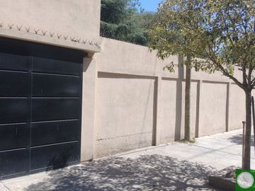 Cocherasemicubierta  en venta ubicado en Chascomús