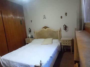 Casa en venta de 3 dormitorios c/ cochera en 5.ª Sección Residencial Sur