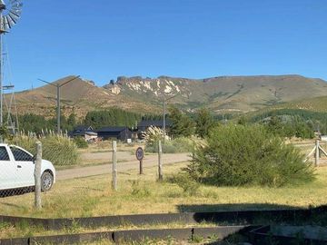 FINA PATAGONIA. Casa en venta de 3 dormitorios c/ cochera en San Martin de los Andes