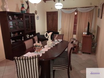 Casa en venta de 3 dormitorios c/ cochera en 9 de Julio