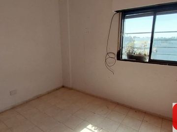 Departamento en venta de 3 dormitorios en Parque Patricios
