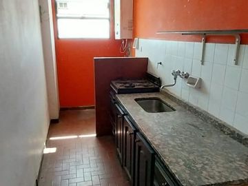 Departamento en venta de 3 dormitorios en Parque Patricios