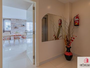 Departamento en venta de 2 dormitorios c/ cochera en Parque Luro