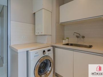 Departamento en venta de 2 dormitorios c/ cochera en Parque Luro