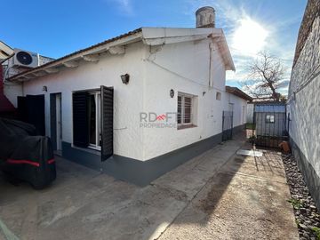 CASA, LOCAL Y GALPON - ENTRE RIOS 1667