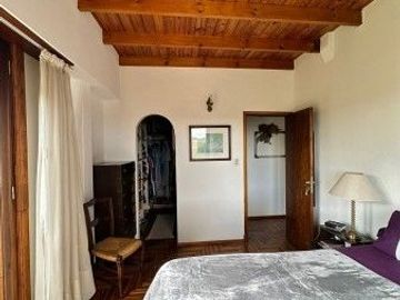 Chalet en venta de 3 dormitorios c/ cochera en Barrio La Florida