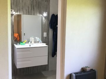 Casa en venta de 4 dormitorios c/ cochera en Villa Nueva