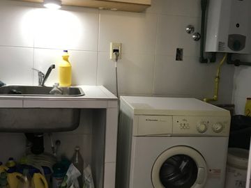 Casa en venta de 4 dormitorios c/ cochera en Villa Nueva