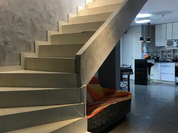 Casa en venta de 4 dormitorios c/ cochera en Villa Nueva