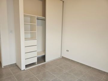 Casa en venta de 2 dormitorios c/ cochera en Jesús Nazareno