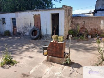 Casa en venta de 2 dormitorios c/ cochera en 9 de Julio
