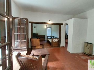 Chalet con dependencia en venta en Sierra de los Padres - 2 lotes