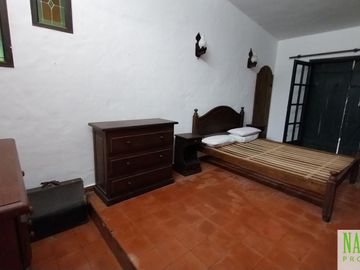 Chalet con dependencia en venta en Sierra de los Padres - 2 lotes