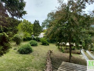 Chalet con dependencia en venta en Sierra de los Padres - 2 lotes