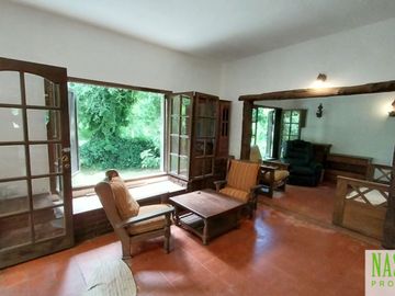 Chalet con dependencia en venta en Sierra de los Padres - 2 lotes