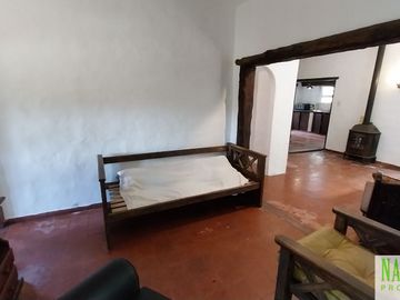 Chalet con dependencia en venta en Sierra de los Padres - 2 lotes