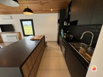 Puerto del Águila, Casa en venta de 2 dormitorios c/cochera en Potrero de Garay