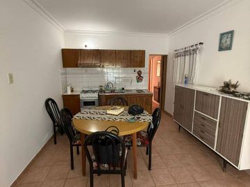 Casa en venta de 1 dormitorio c/ cochera en 9 de Noviembre