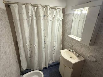 Casa en venta de 1 dormitorio c/ cochera en 9 de Noviembre