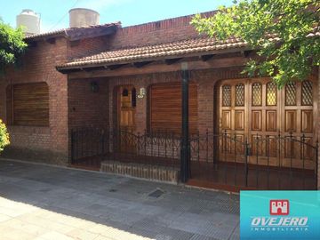 Casa en venta de 2 dormitorios c/ cochera en Pacífico